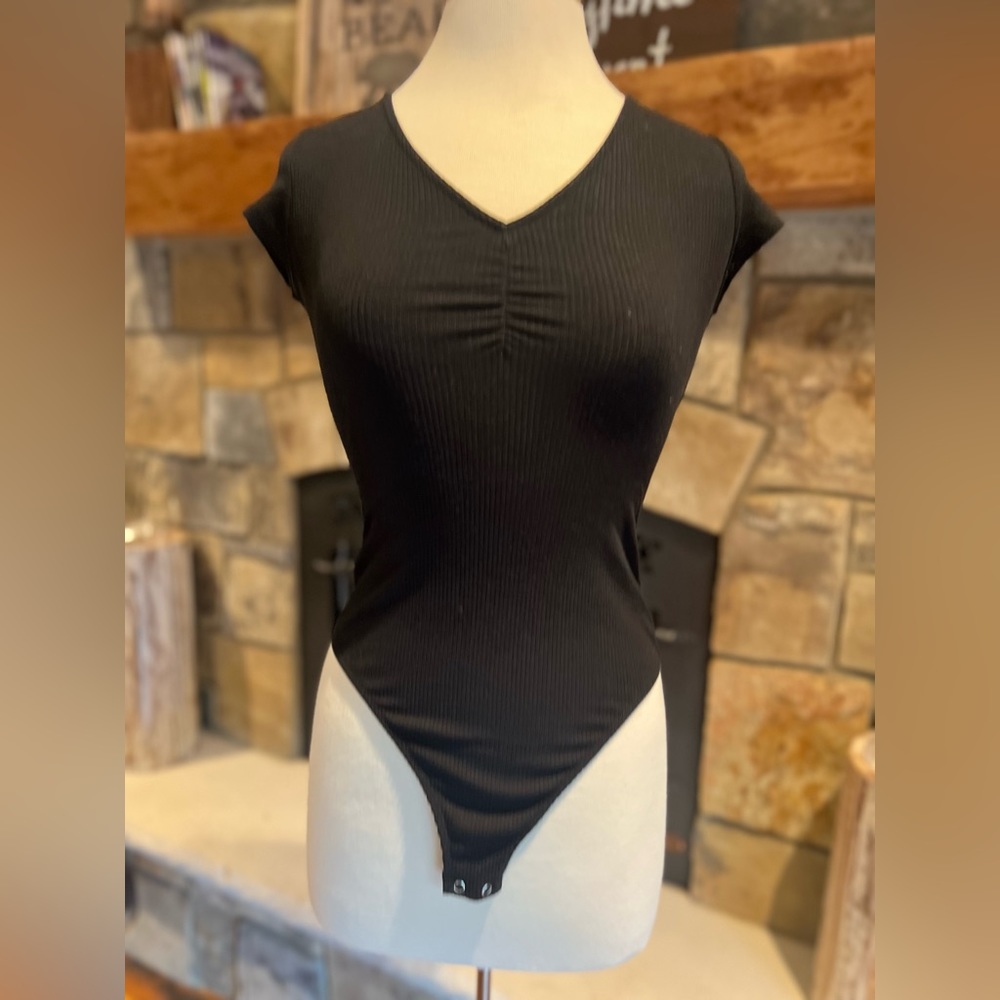 American Eagle VNeck Bodysuit